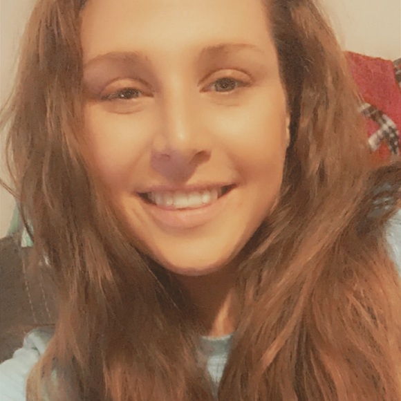 Meet your Posher, Brittany - Picture 1 of 1